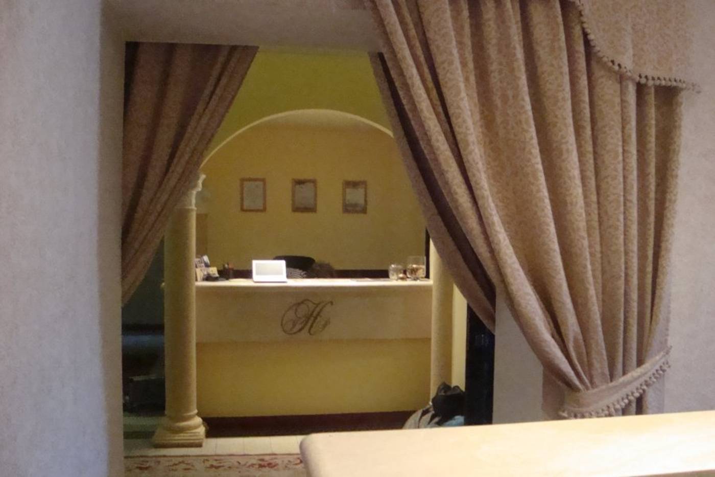 Portici Hotel-Italy-AREZZO-Lobby-3