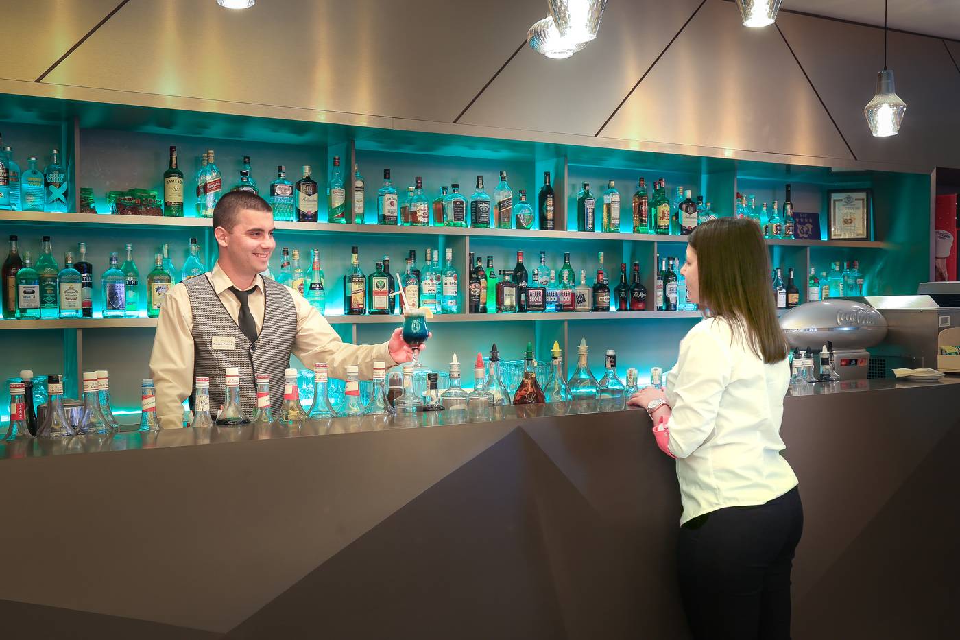 Marina-Grand-Beach-Lobby-16