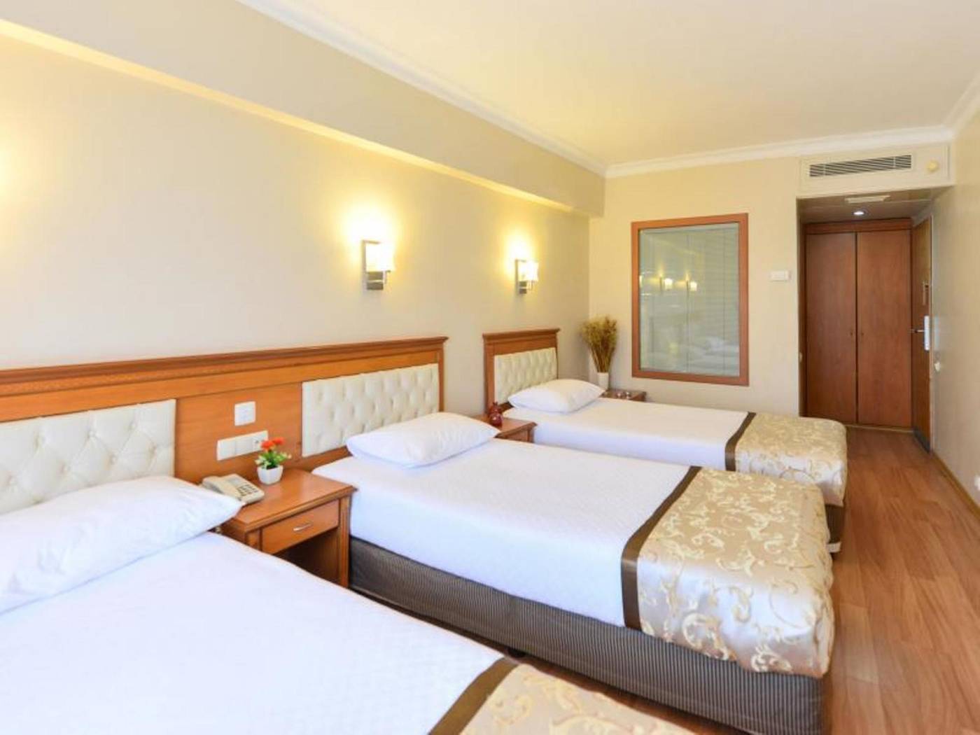 Prestige-Hotel-Old-City-Room-50