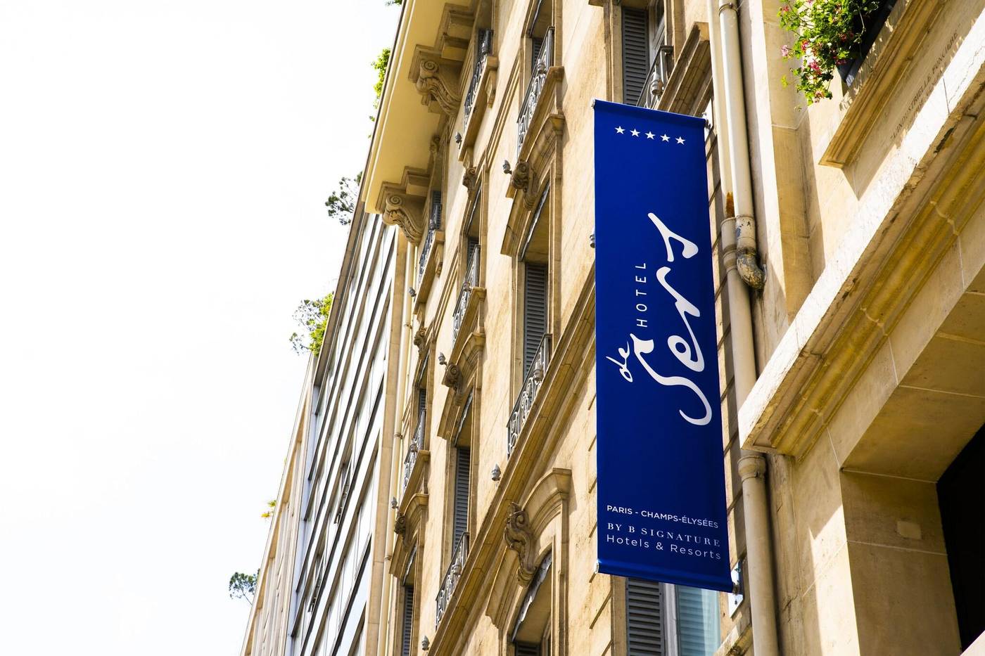 Hotel-de-Sers-Champs-Elysees-General-view-7