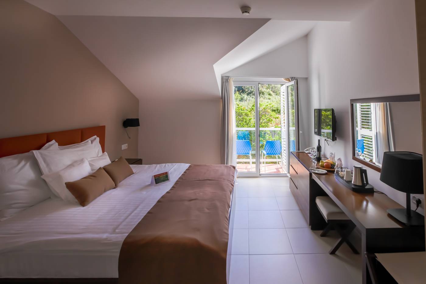 TUI-Blue-Kalamota-Island-Room-15