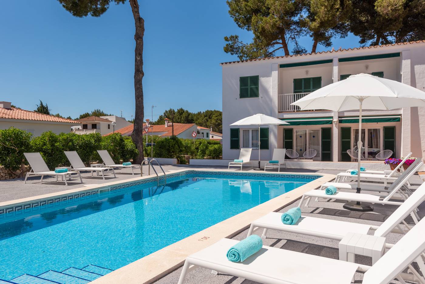 Annabels-I---II-Pool-5