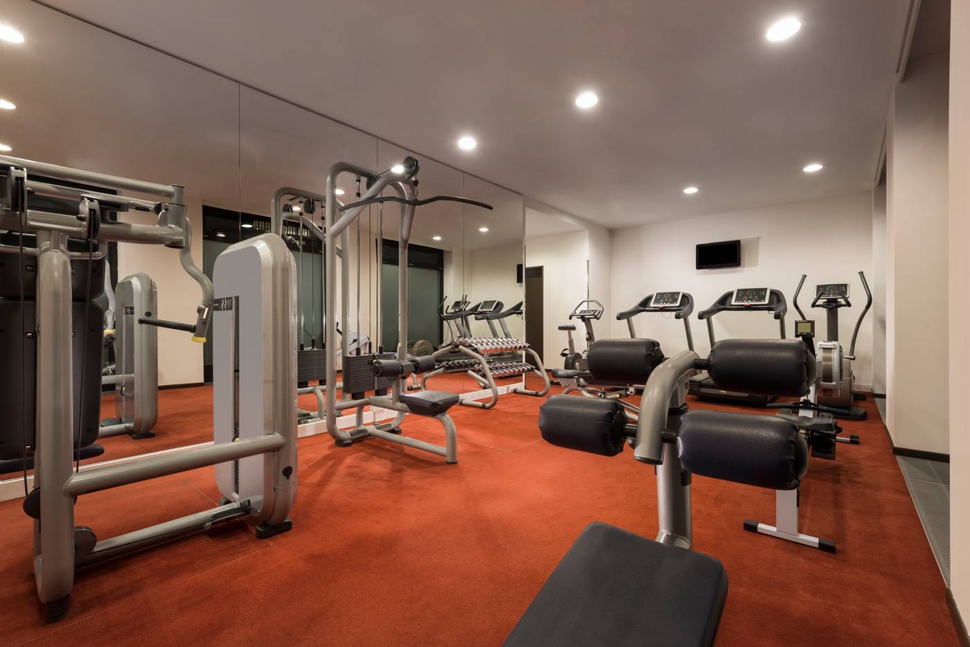 Adina-Apartment-Hotel-Berlin-Mitte-Sports-and-Entertainment-40