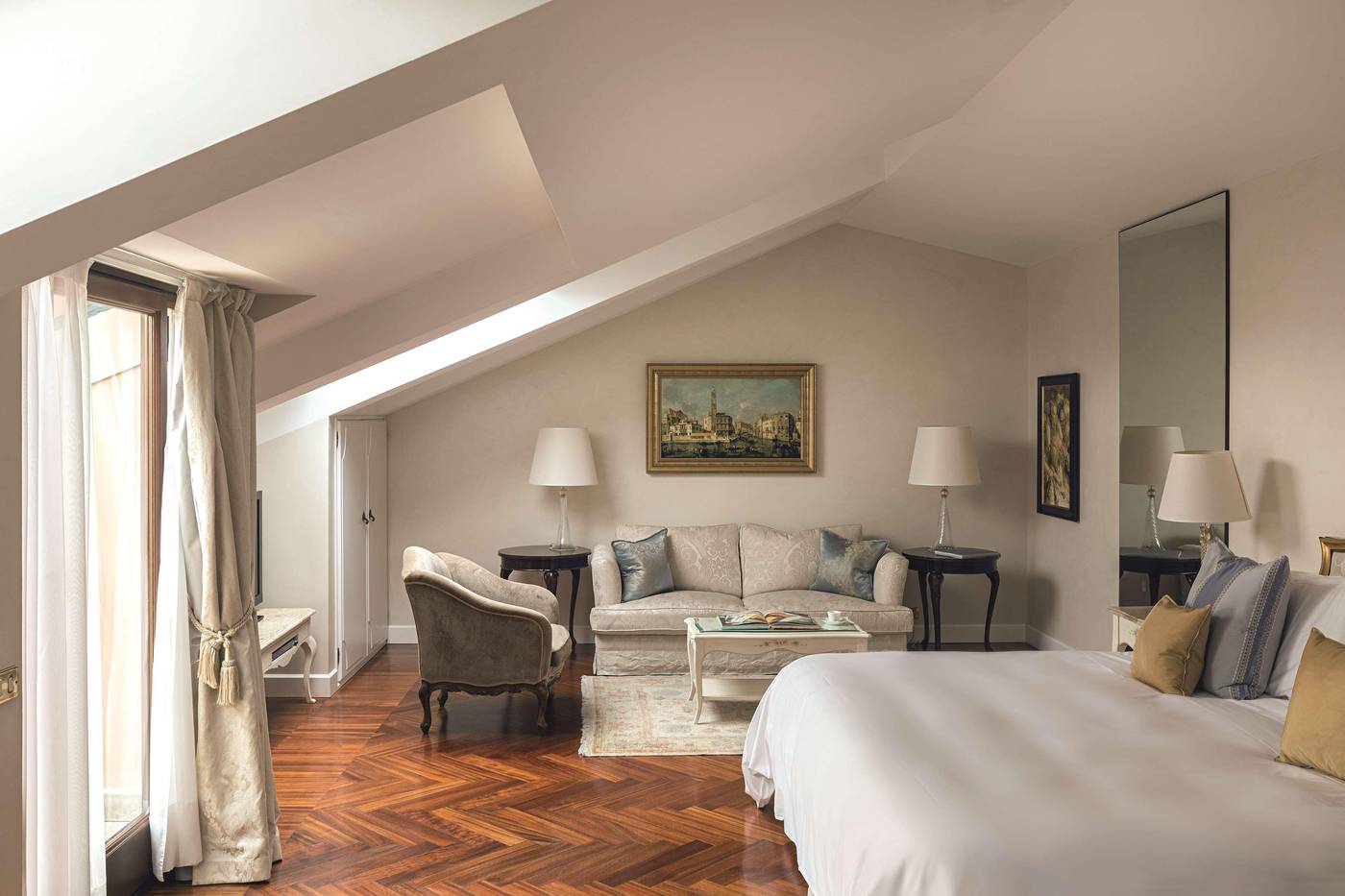 Hotel-Cipriani--A-Belmond-Hotel--Venice-Room-44