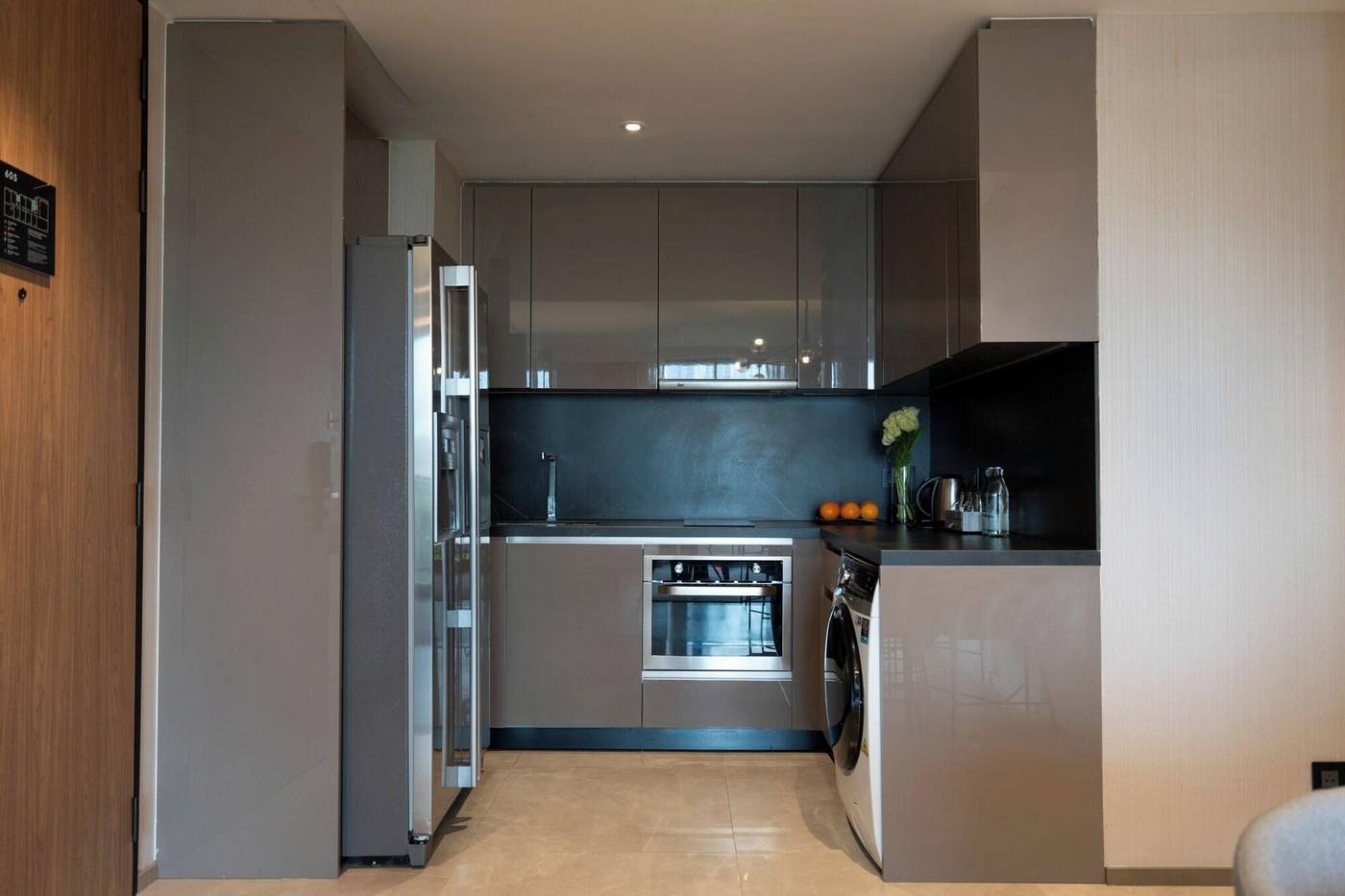 Walton-Suites-Sukhumvit-Room-46