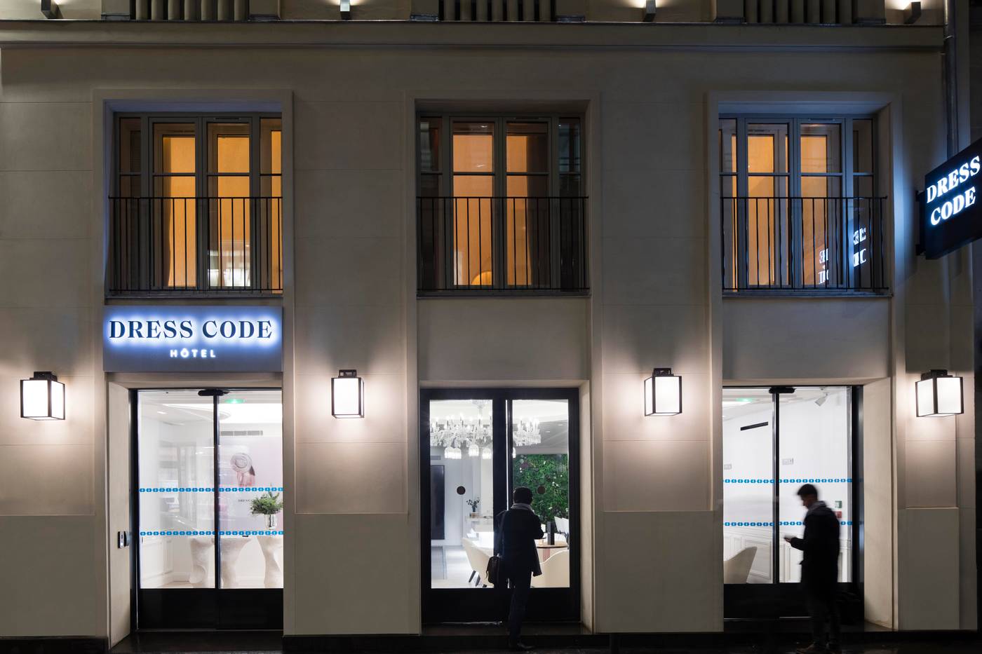 Hotel-Dress-Code-General-view-14