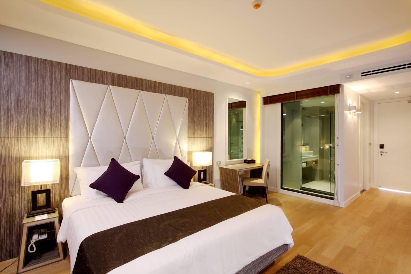 Wyndham-Sea-Pearl-Resort-Phuket-Room-23