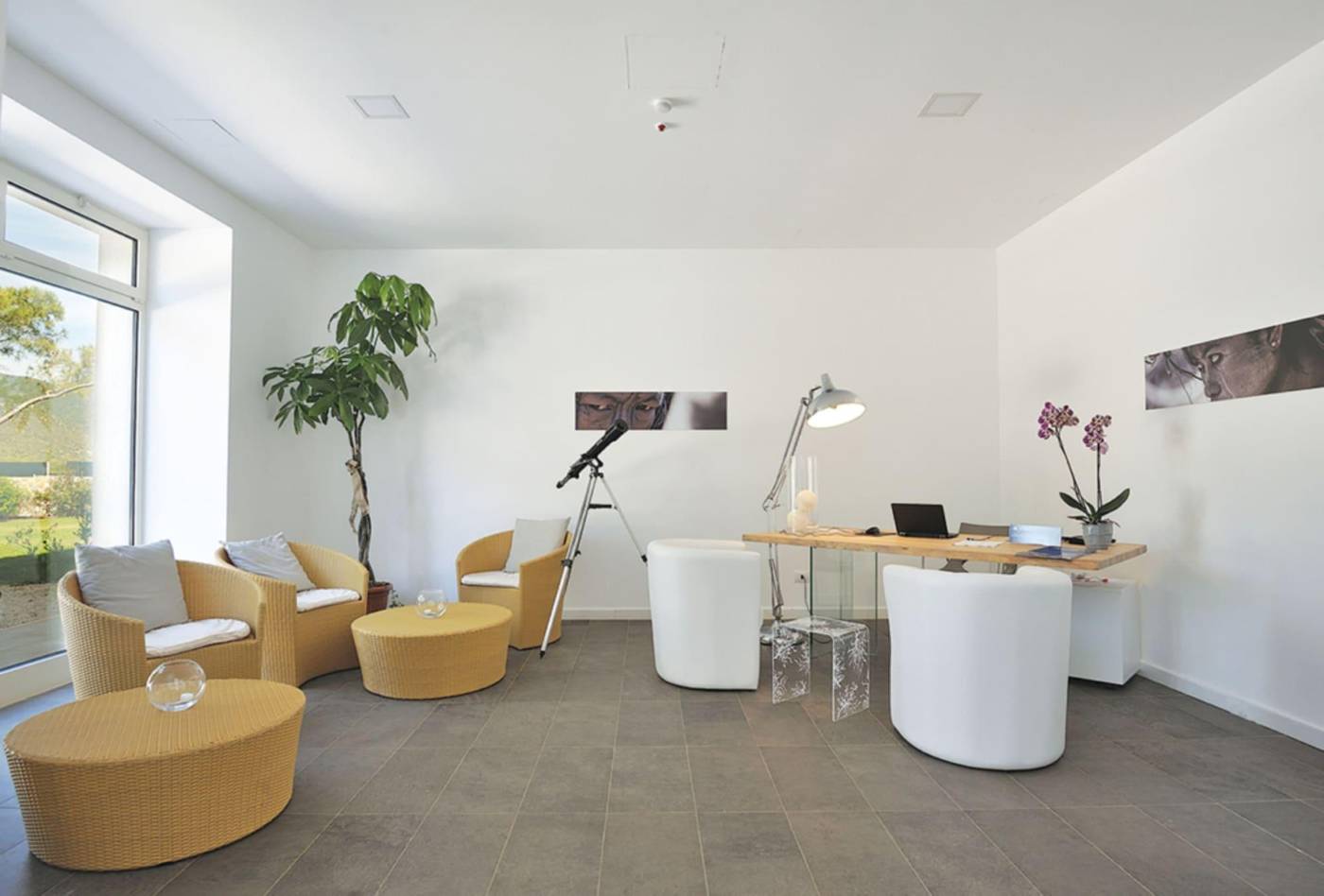 Hotel-Club-Torre-Salinas---Adults-Only-Lobby-41