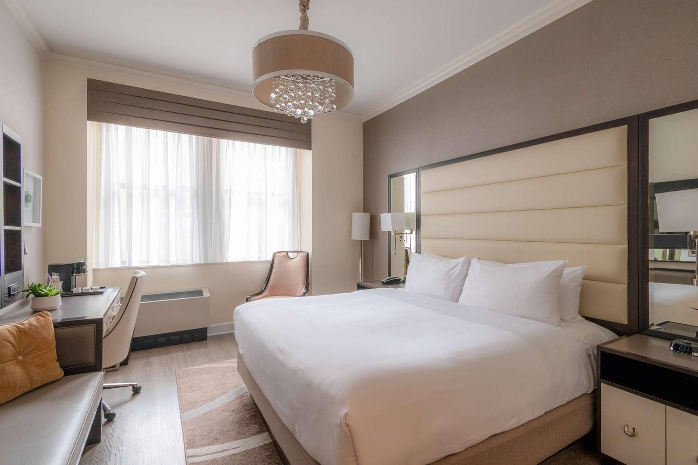 Park-South-Hotel--part-of-JdV-by-Hyatt-Room-4