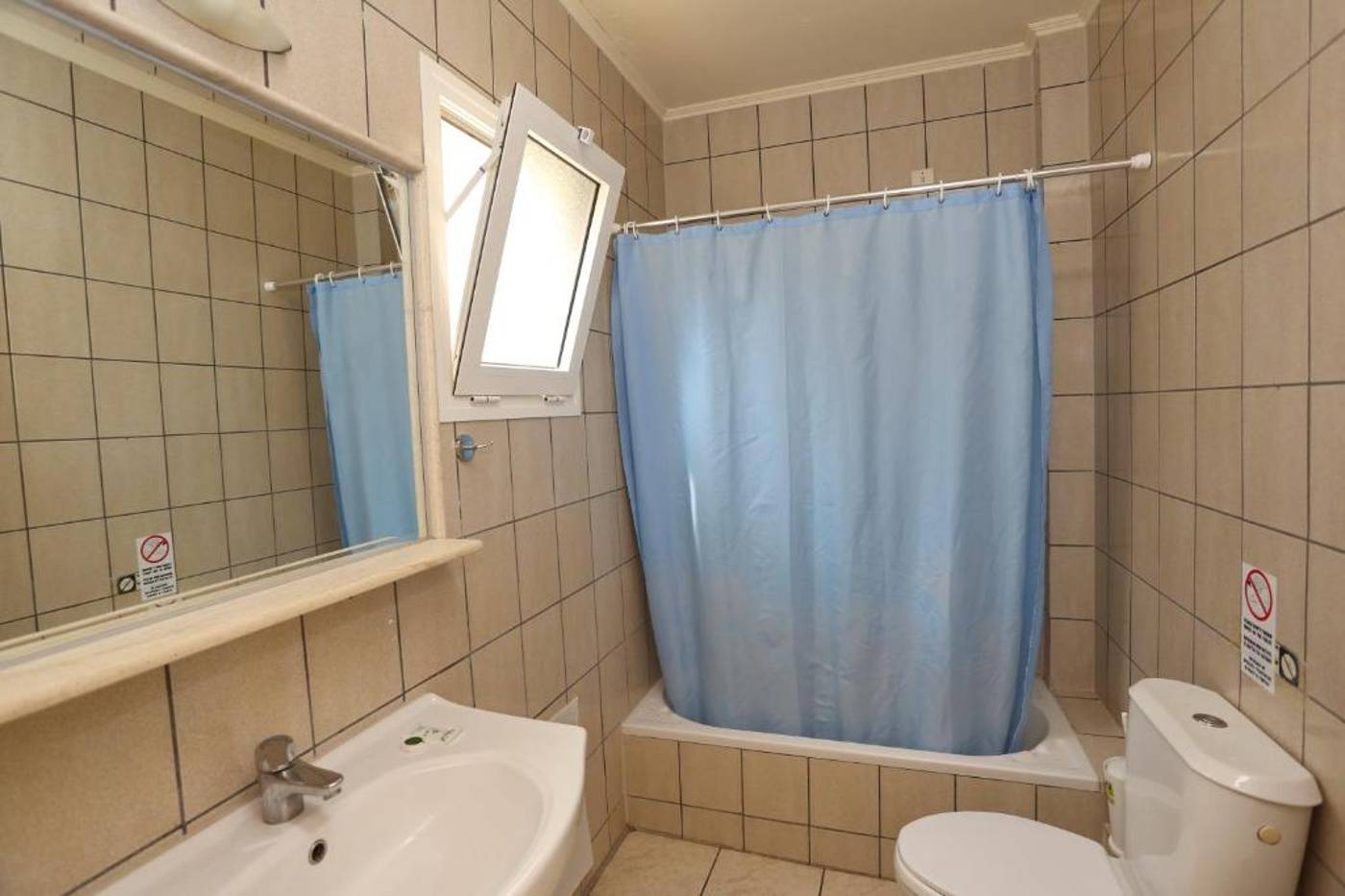 Eri-Beach---Village-Room-46