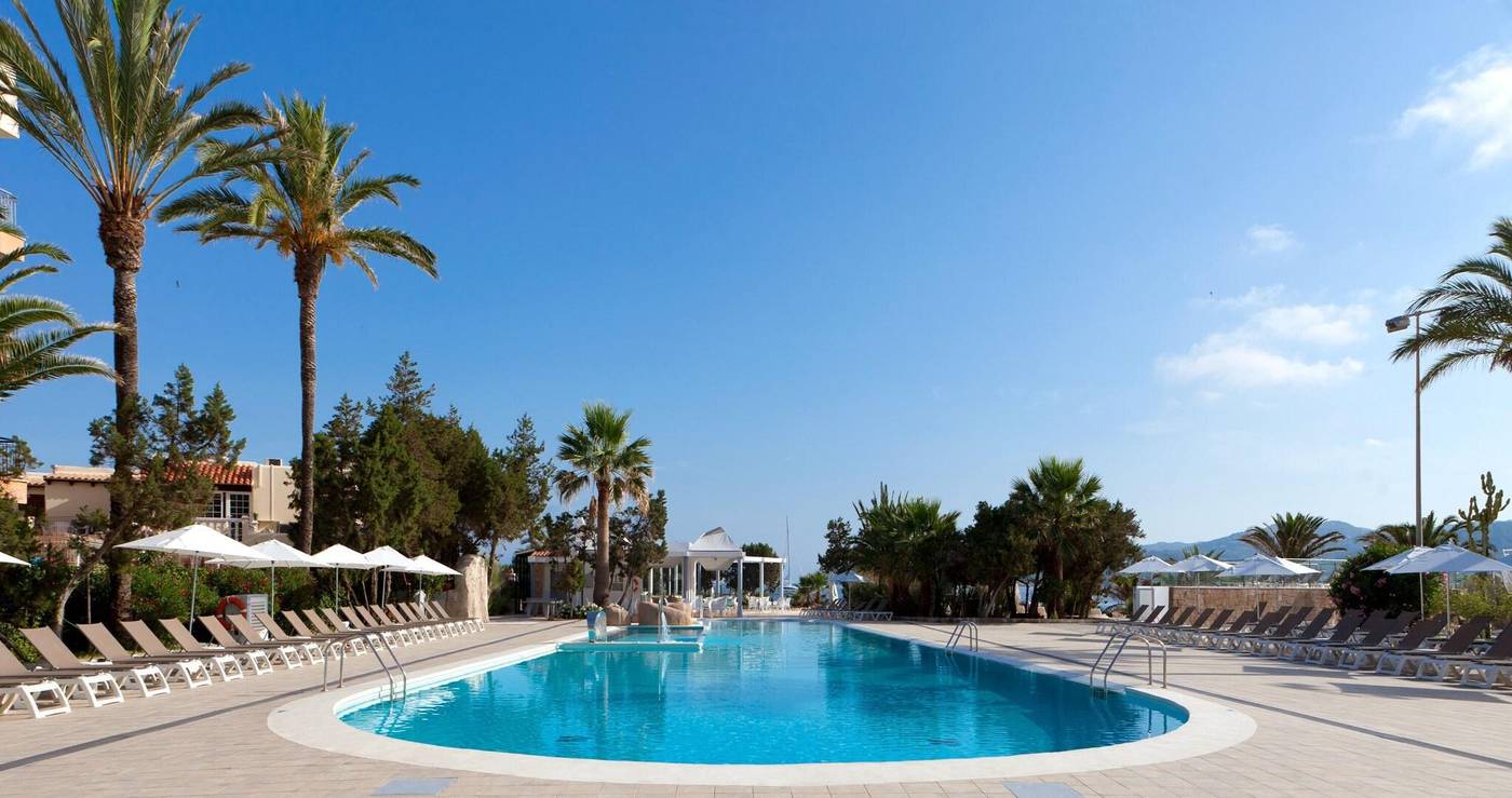 Marvell-Club-Hotel---Apartments-Pool-3