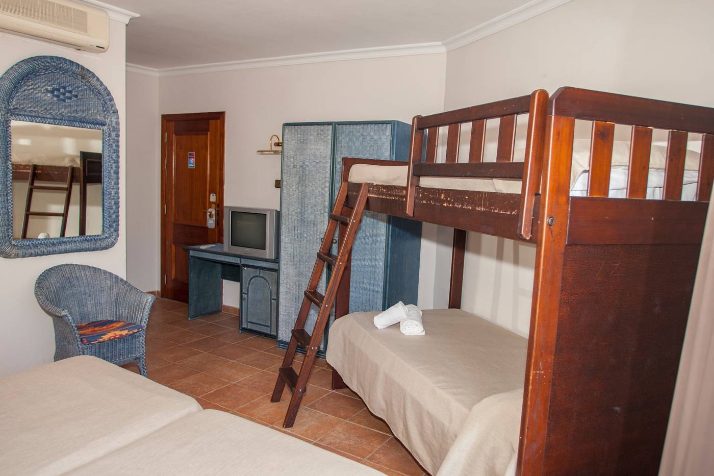 Coma-Ruga-Platja-Room-10