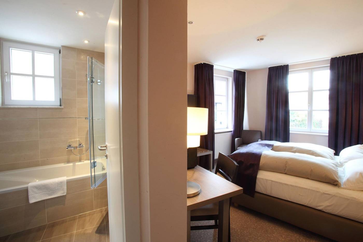 MainChateau Hotel & Restaurant - Germany - SELIGENSTADT - Room - 4