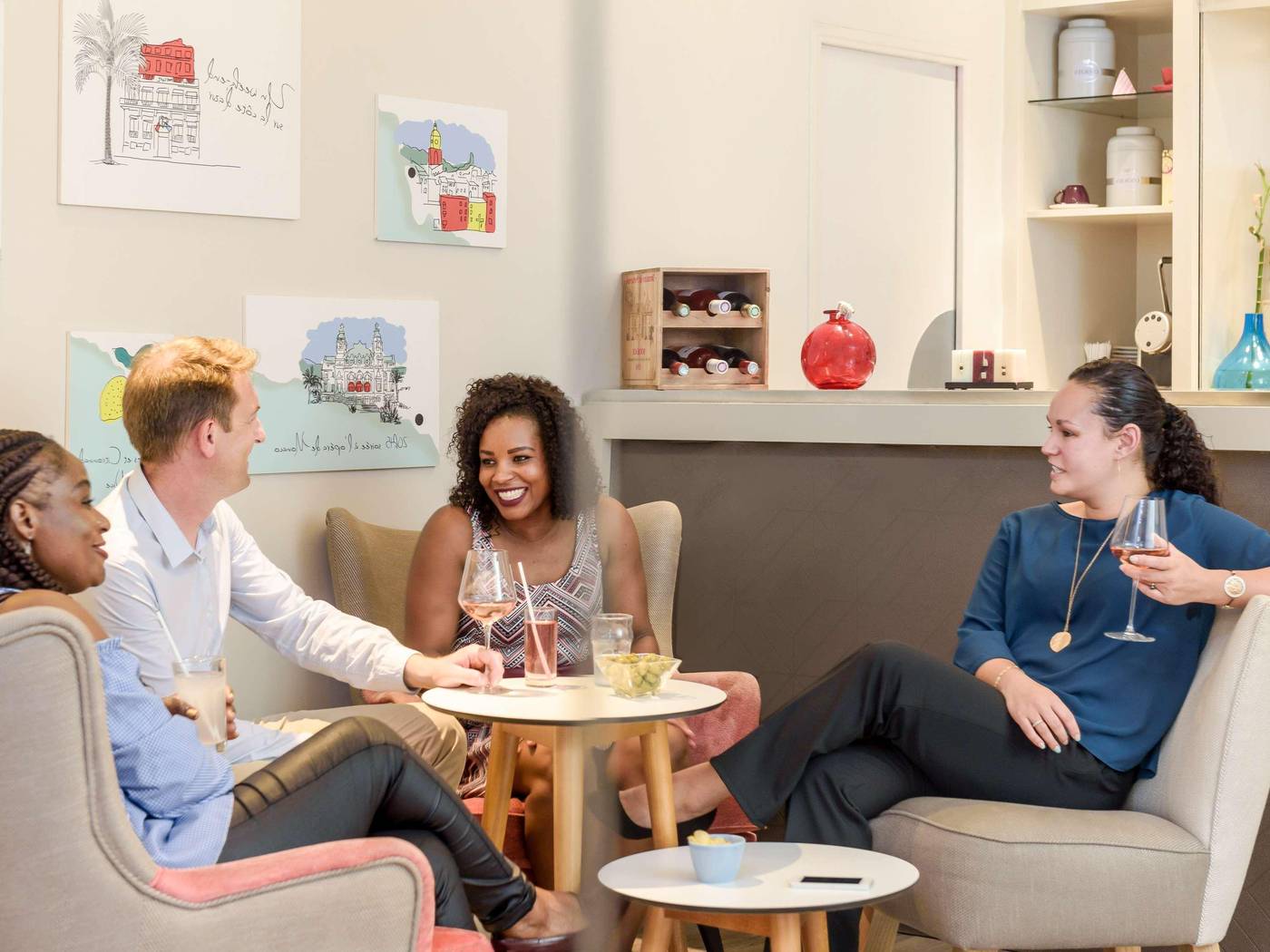 Mercure-Nice-Marche-aux-Fleurs-Bar-45