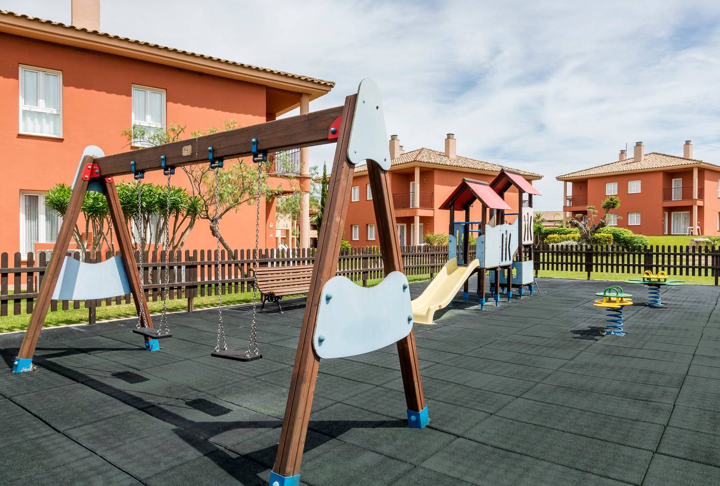 Ilunion-Tartessus-Sancti-Petri-Sports-and-Entertainment-57