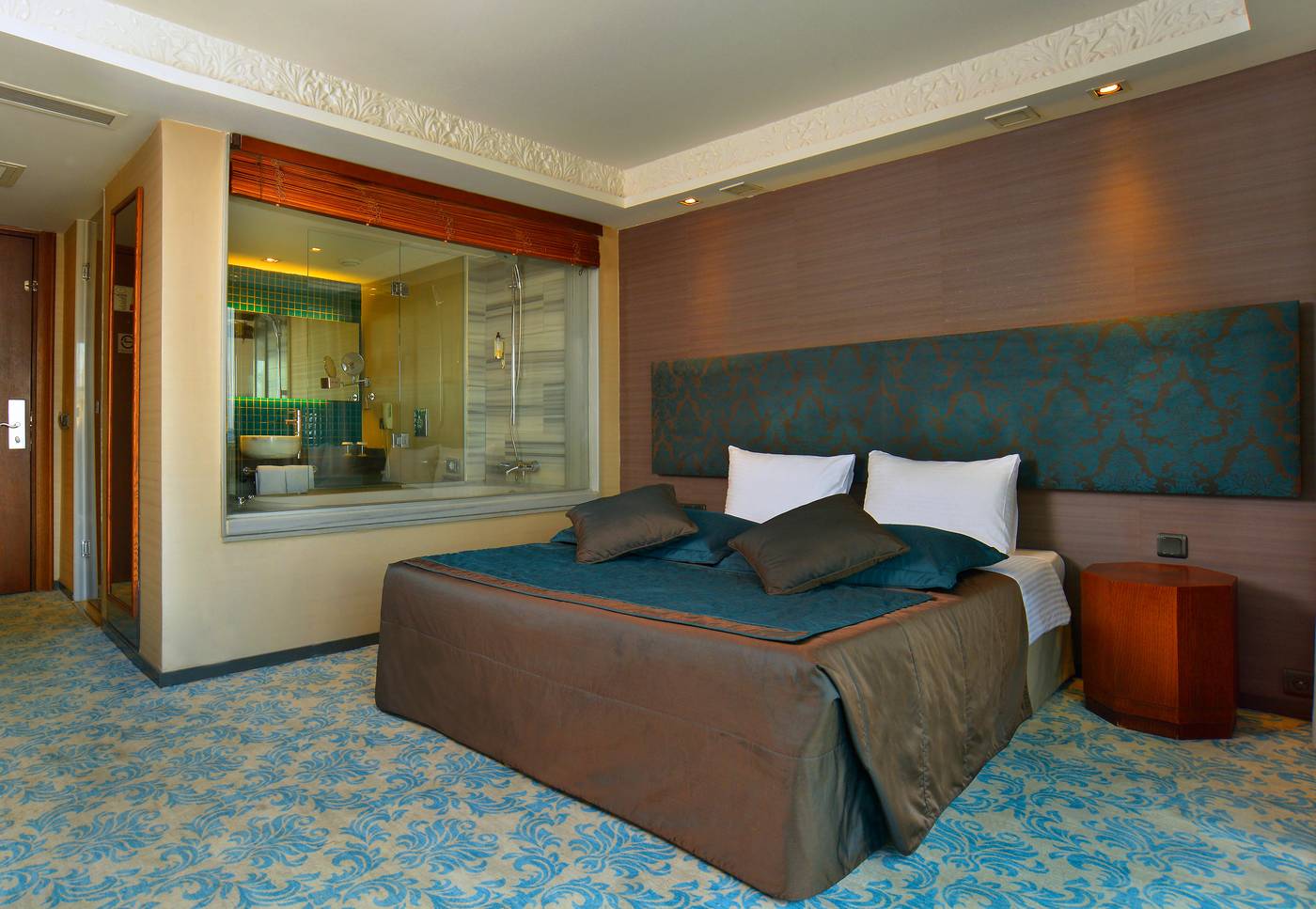 Pera-Tulip-Hotel-Room-4