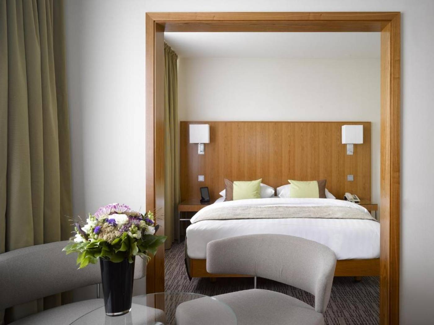 K-K-Hotel-am-Harras-Room-25