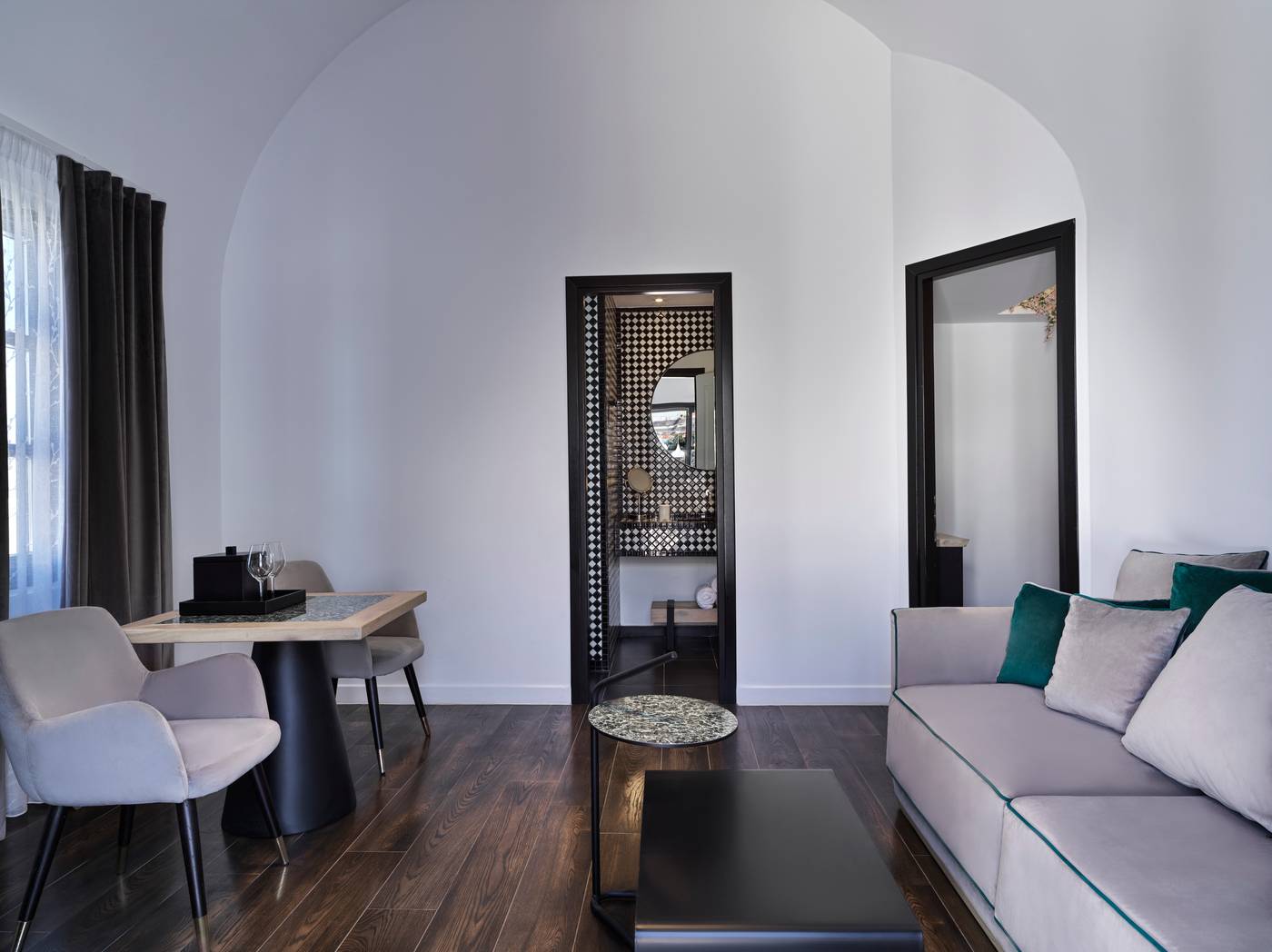 Katikies-Garden-Santorini---The-Leading-Hotels-Room-23