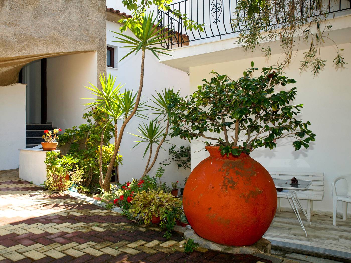 Nikolas-Studios-General-view-7