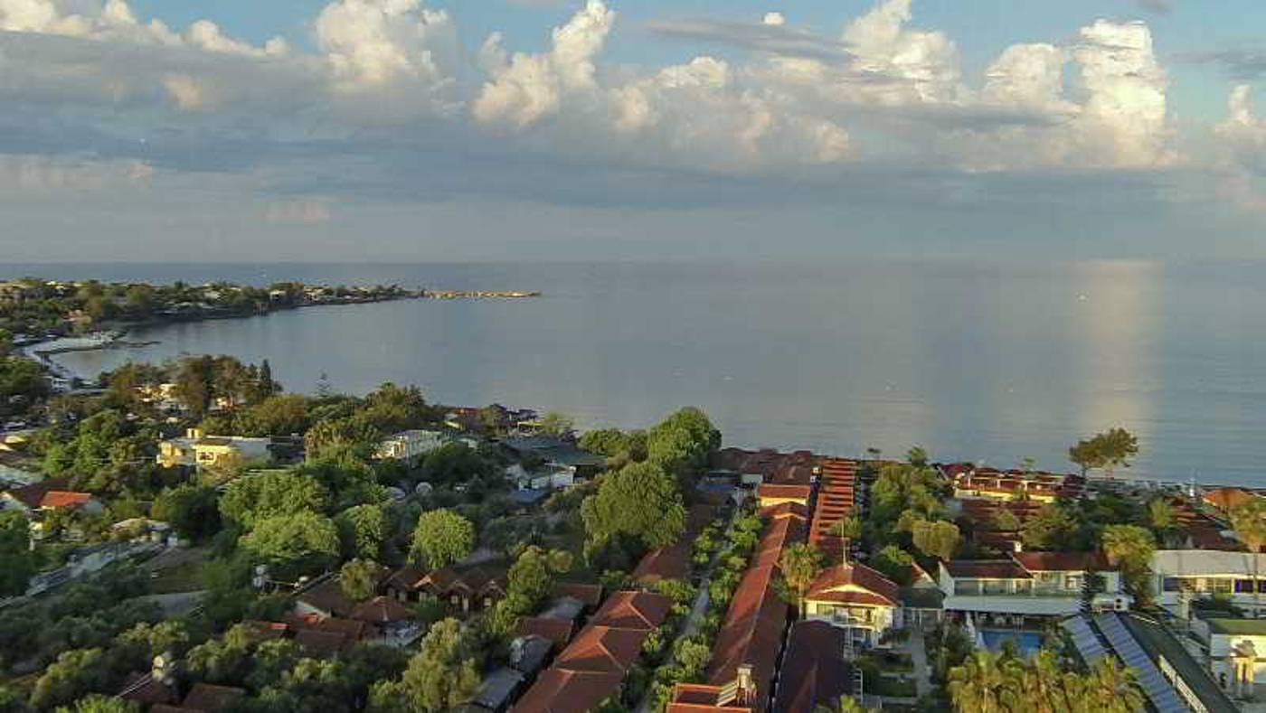 Ozlem-Garden-General-view-33