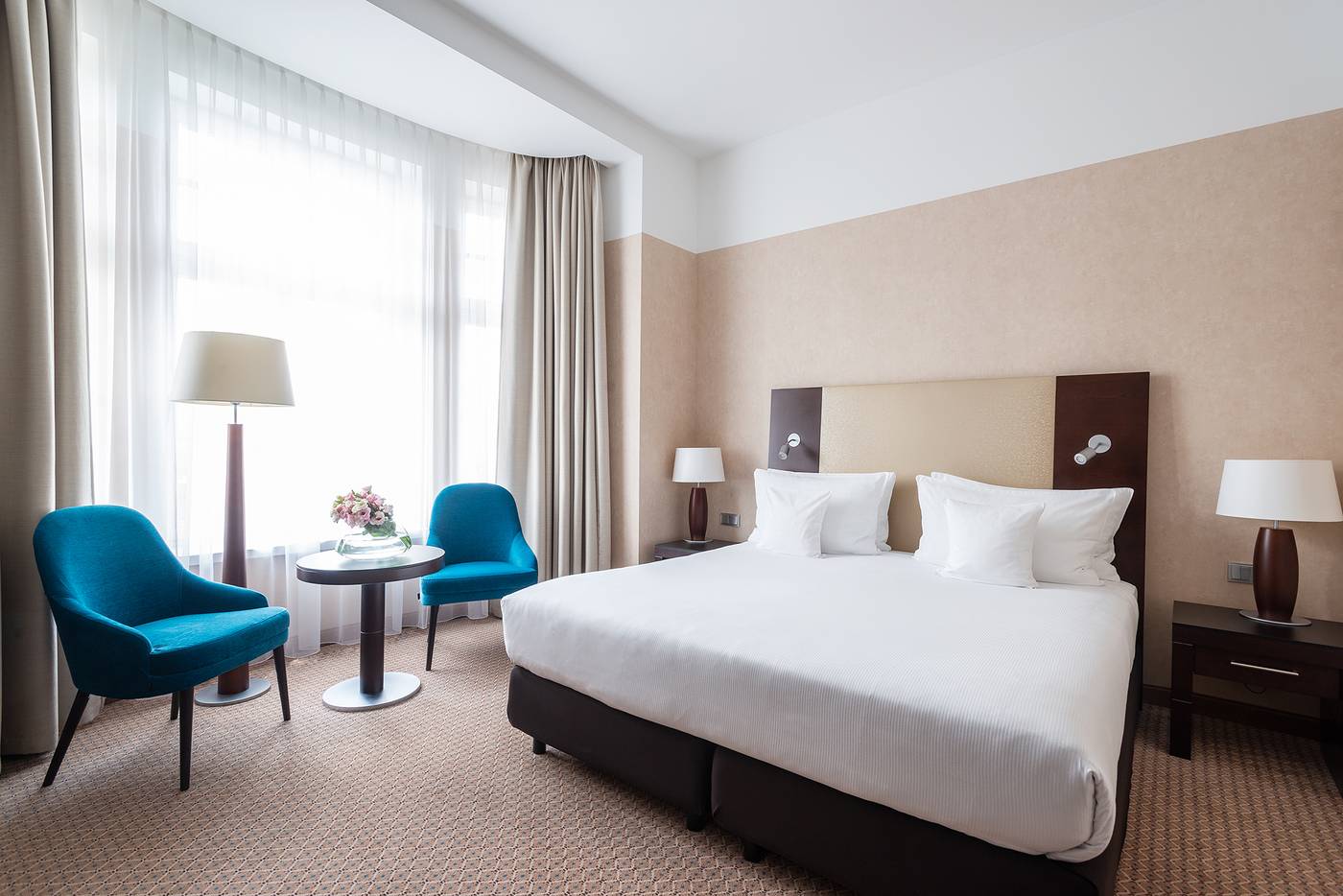 Polonia-Palace-Room-15