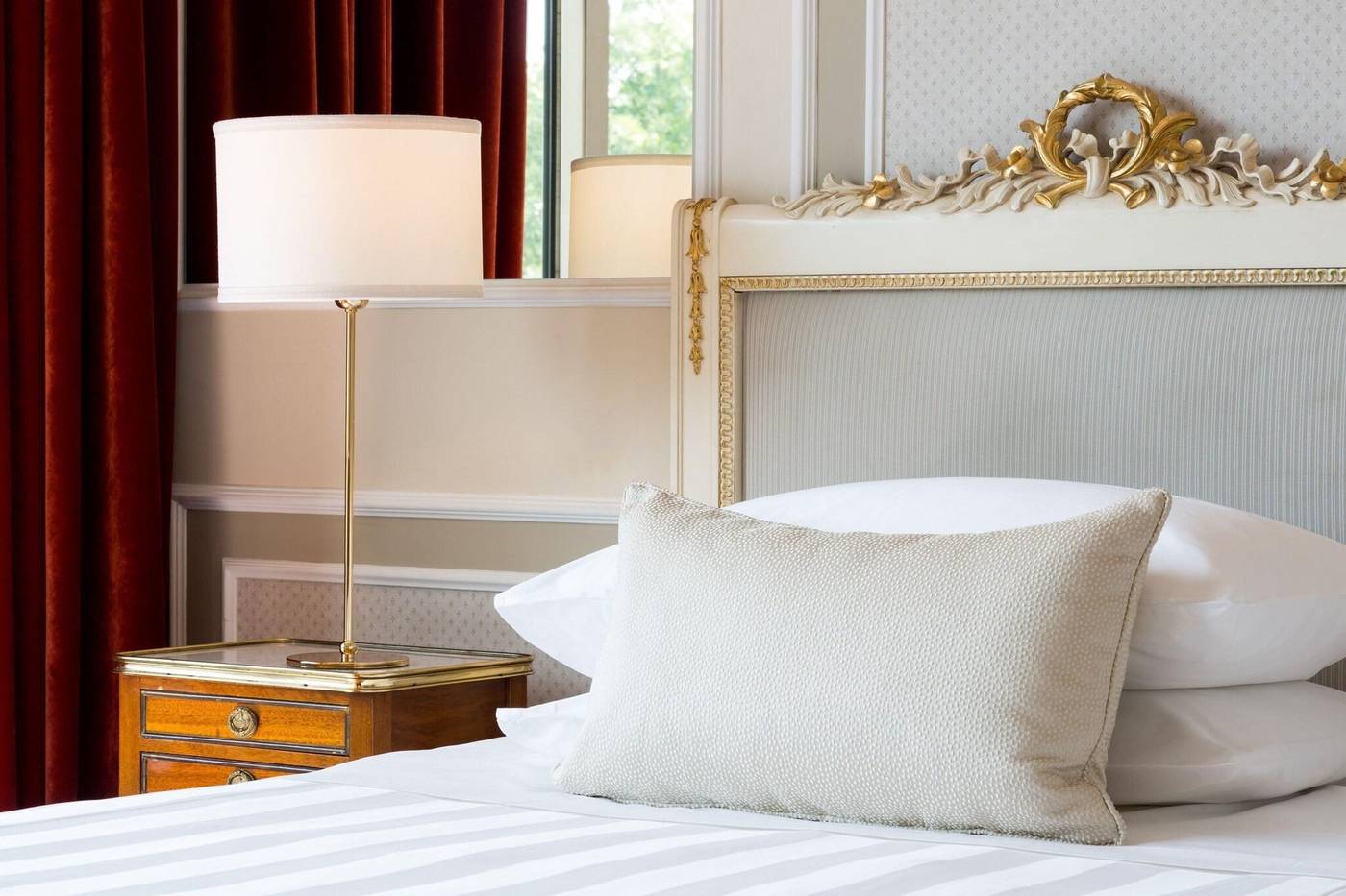 Autograph-Collection-Sina-Villa-Medici-Room-48