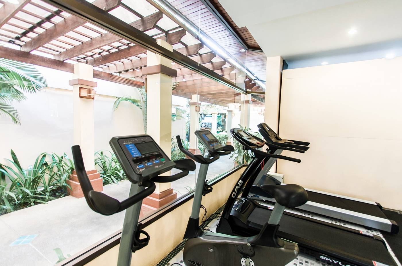 Karon-Sea-Sands-Resort---Spa-Sports-and-Entertainment-55