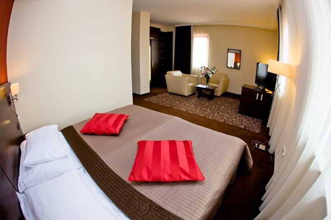 Budapest-Airport-Hotel-Stacio-Superior-Wellness-Room-10