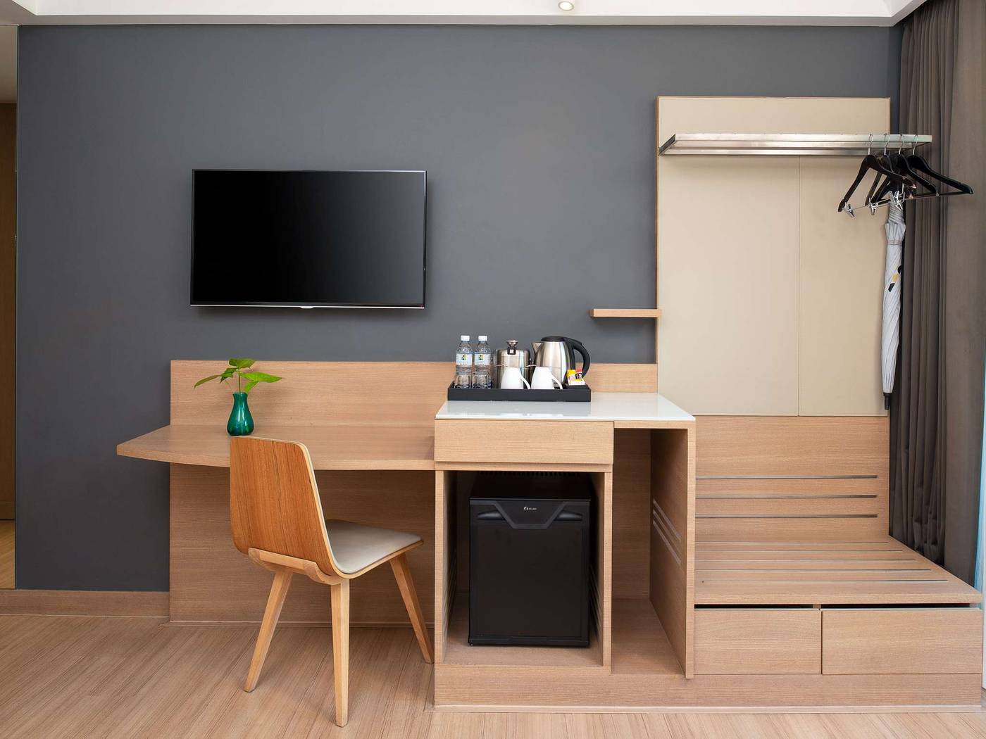 Andaman-Beach-Hotel-Phuket-Handwritten-Collection-Room-38