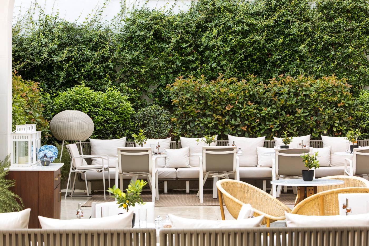 Gran-Melia-Palacio-de-los-Duques-General-view-65