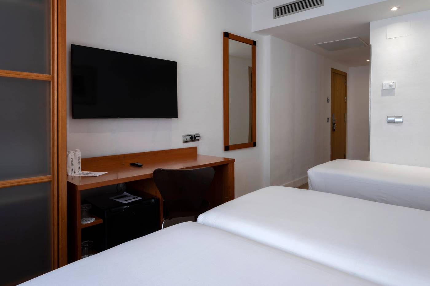 Petit-Palace-Cliper-Gran-V--a-Room-20