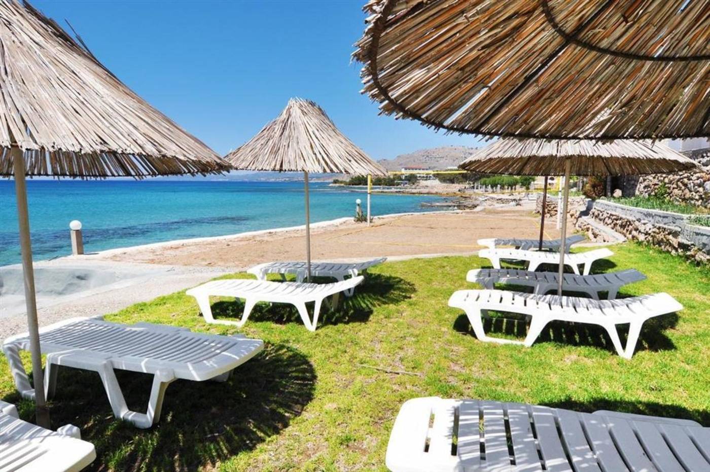 Ilyssion-Hotel-Beach-32