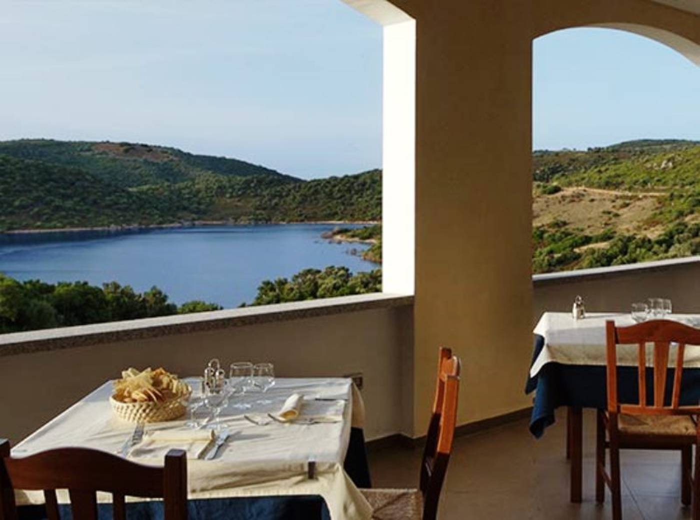 Hotel-Relais-Valkarana-Terrace-84