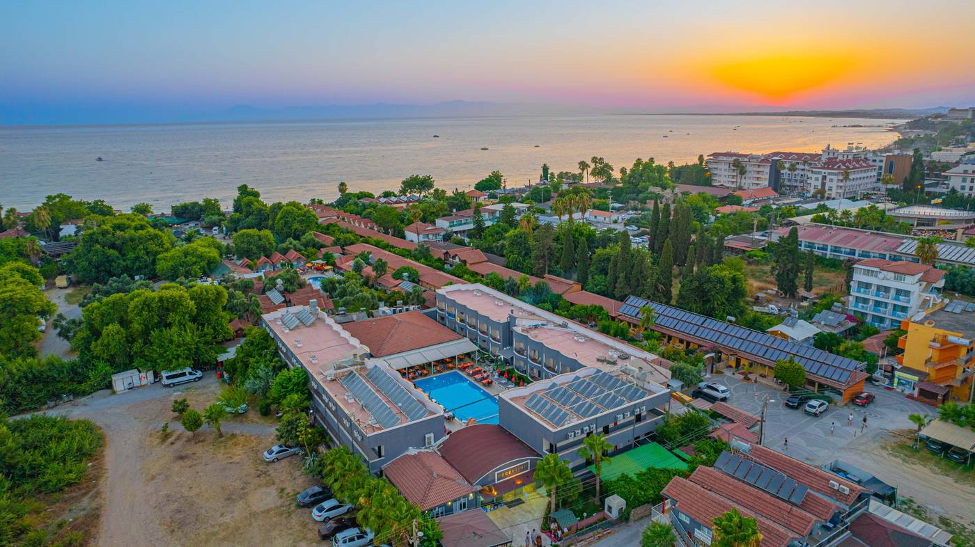 Hotel Sayanora