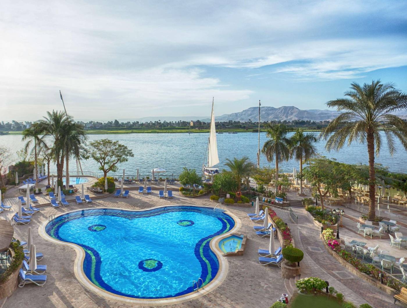 Steigenberger-Nile-Palace-Luxor-Pool-109