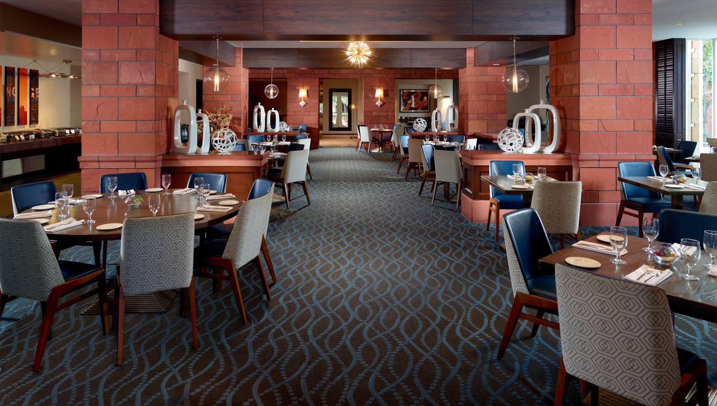 Omni-Los-Angeles-Hotel-at-California-Plaza-Restaurant-45