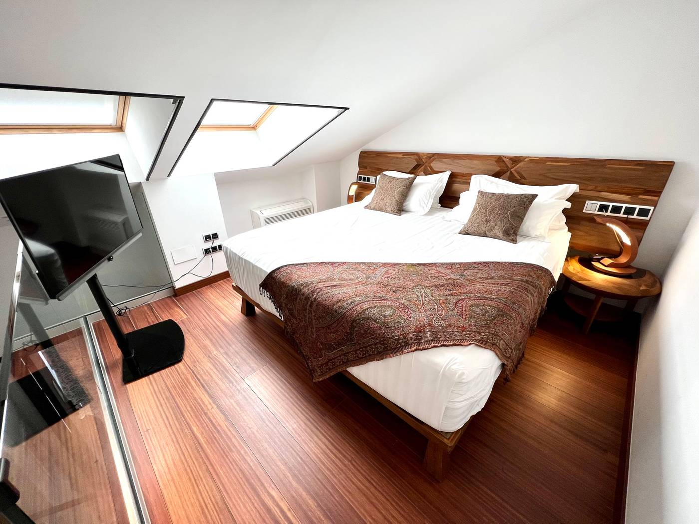 Anahita-Boutique-Hotel-Room-11