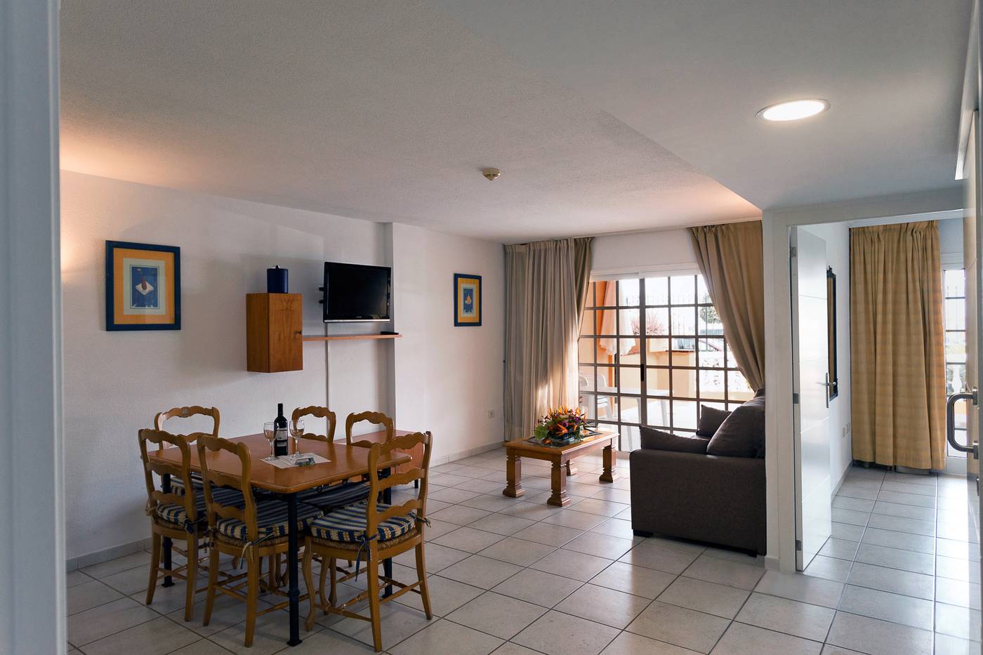 El-Marqu----s-Palace-by-Intercorp-Hotel-Group-Room-42