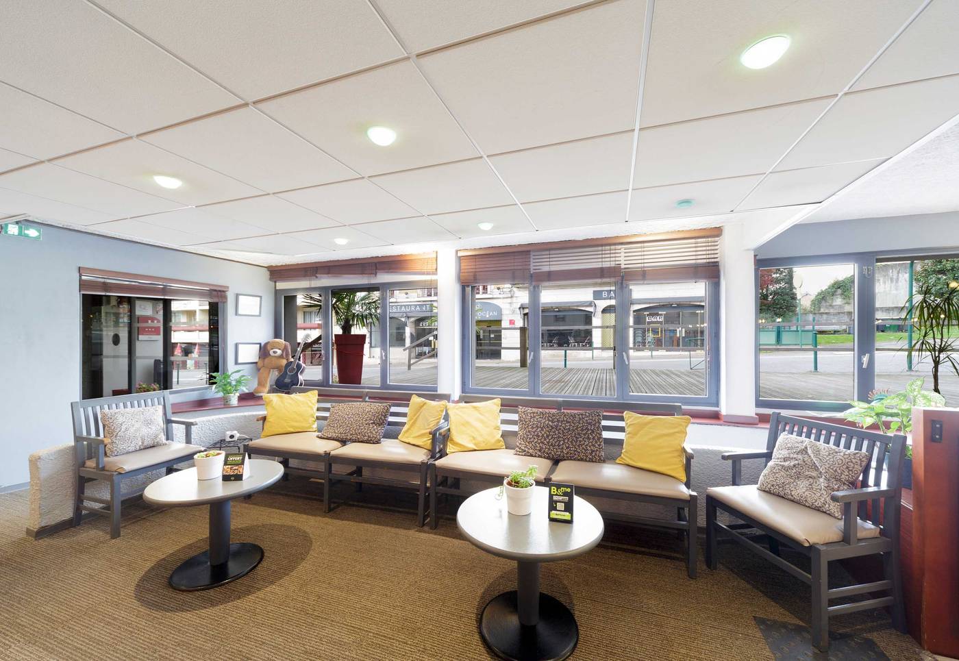 B&B HOTEL Lourdes Centre-France-LOURDES-Lobby-4