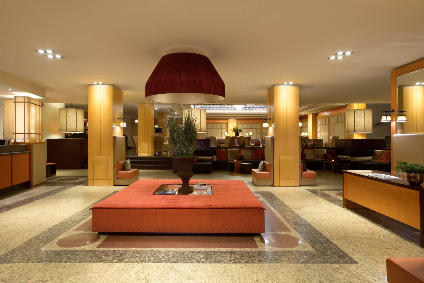 Starhotels-Metropole-Lobby-11