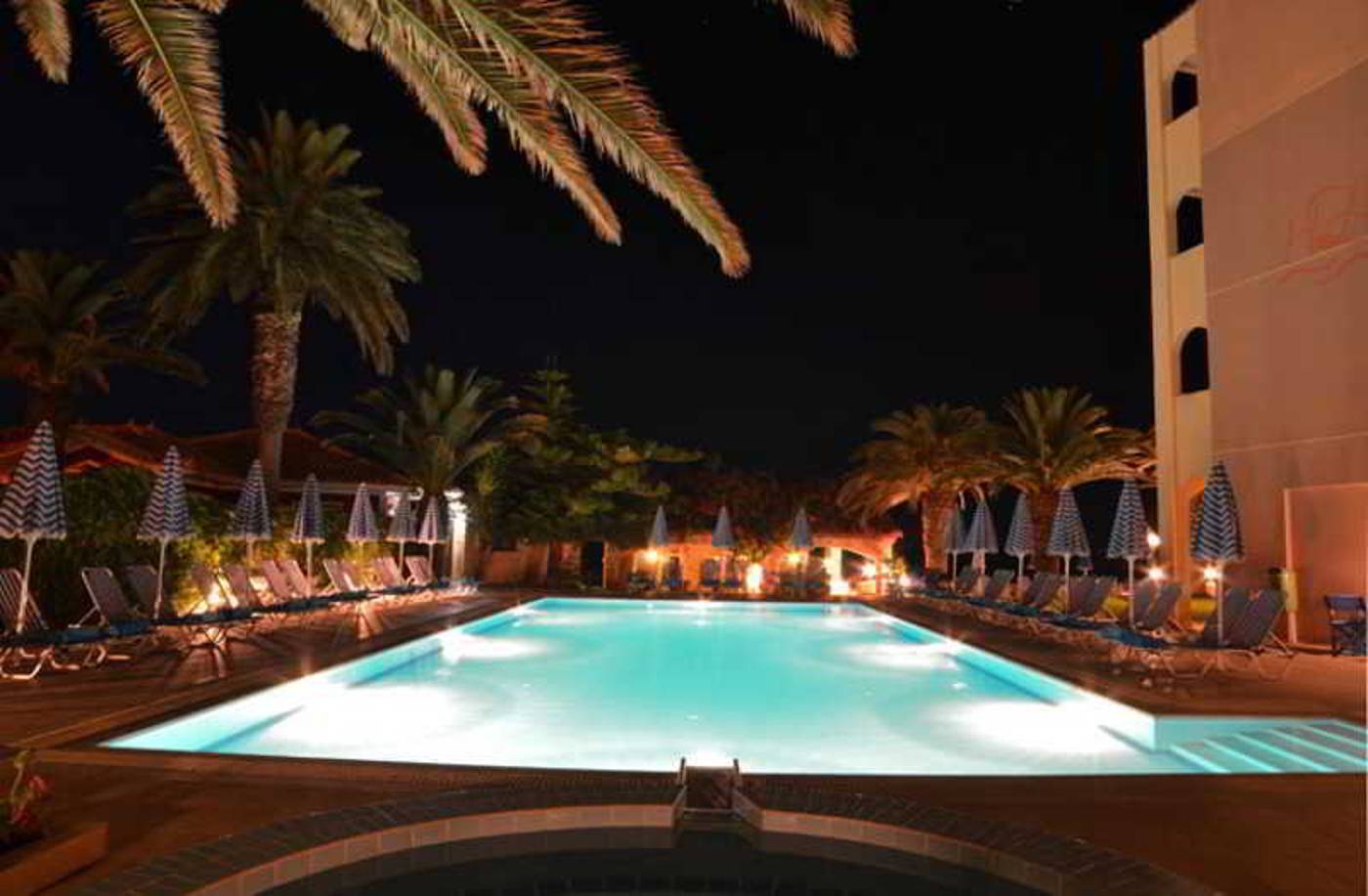 Zakantha-Beach-Pool-11