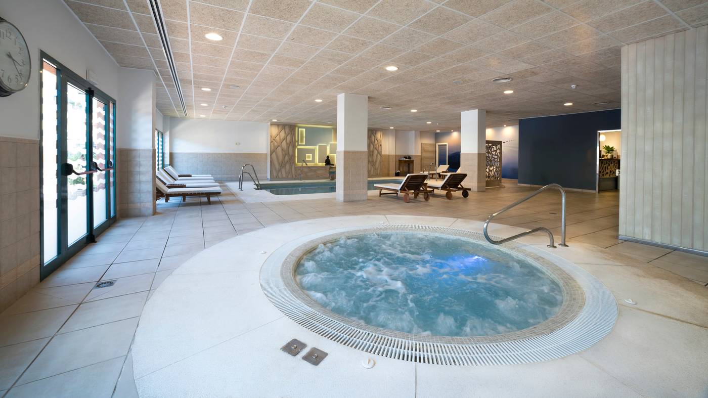 Barcelo-Punta-Umbr----a-Mar-Sports-and-Entertainment-74