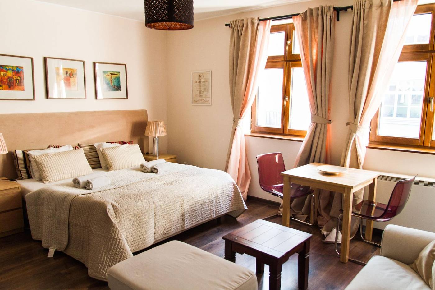 Lounge-Apartments-Room-14