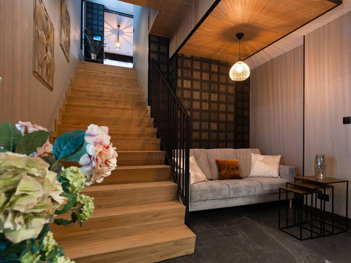 Art-Suites-Hotel-Room-2