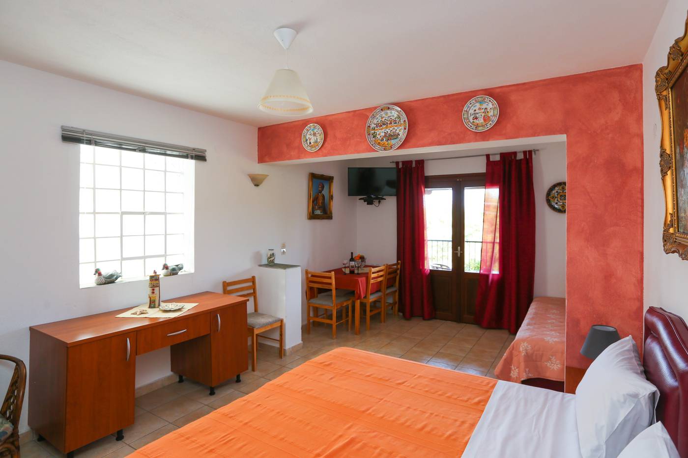 Angelina-Studios-Room-15