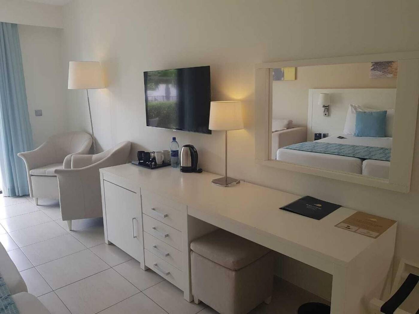 Melia-Llana-Beach-Resort---Spa-Room-45