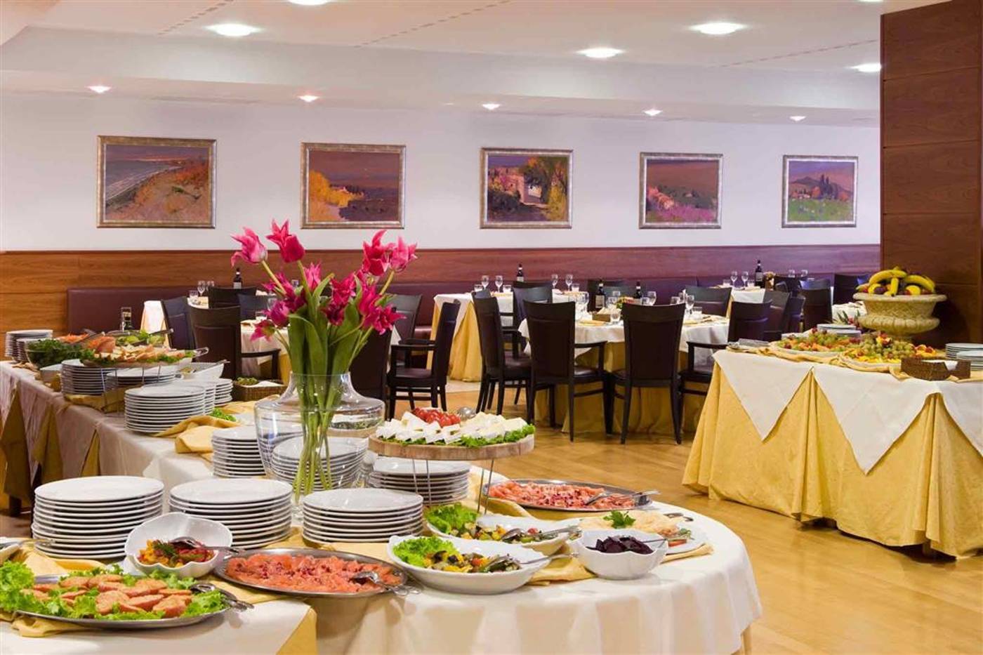 Four-Points-by-Sheraton-Siena-Restaurant-40