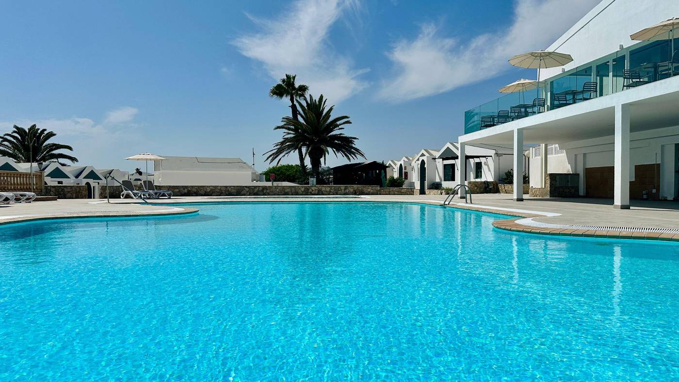 Club-Caleta-Dorada-Pool-1