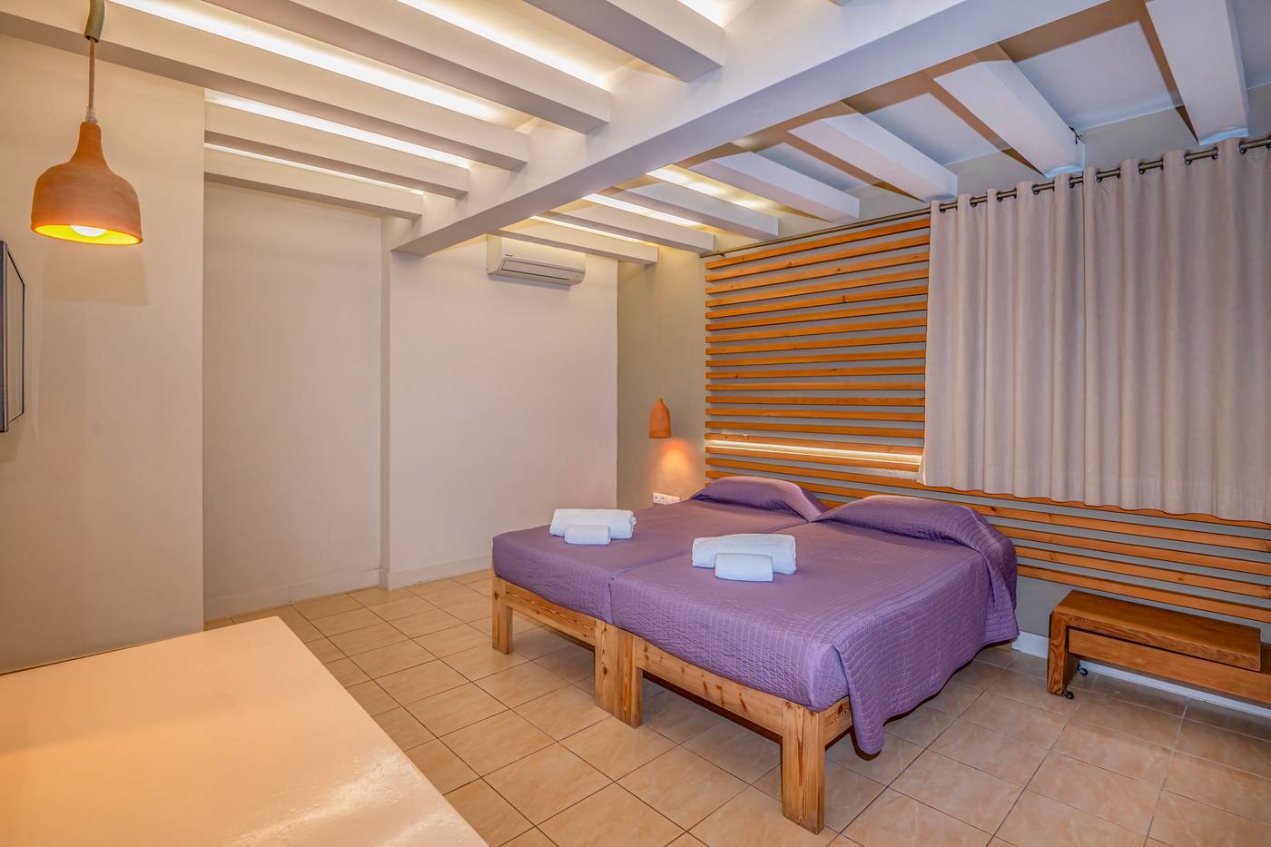 Blue-Sky-Room-20
