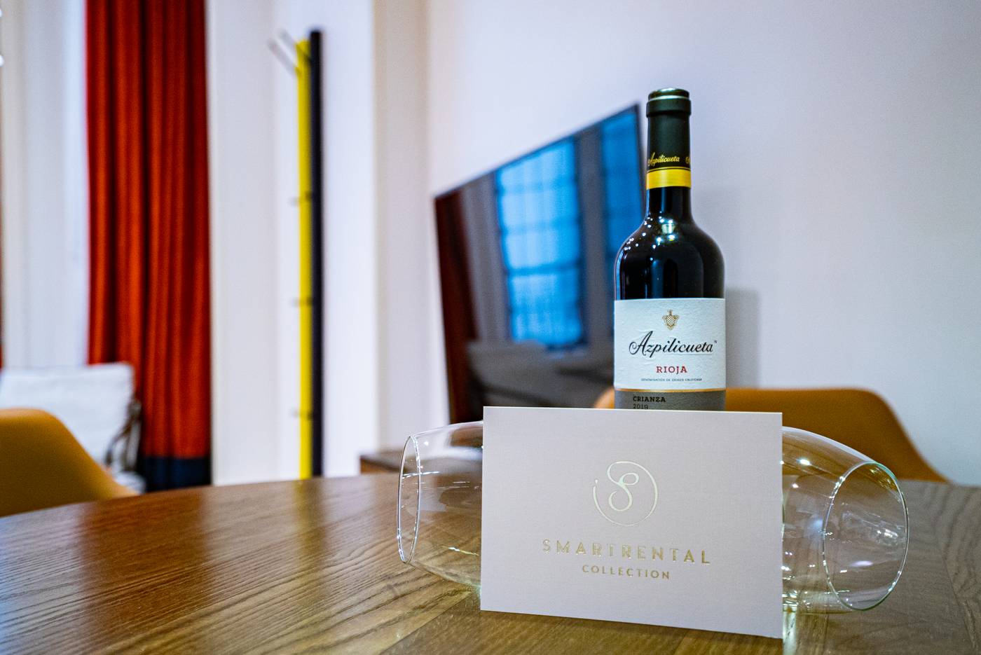 Smartrental-Collection-Gran-Via-Centric-II-Room-25